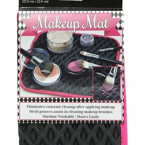 🔥SUPER HOT🔥 Essential Makeup Mat
